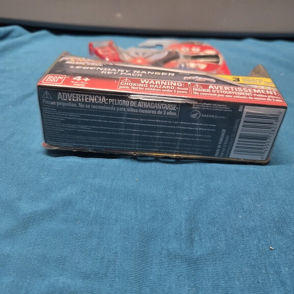 Power Rangers Megaforce Legendary Ranger Key Pack - Red, Blue, Green - Picture 4 of 4